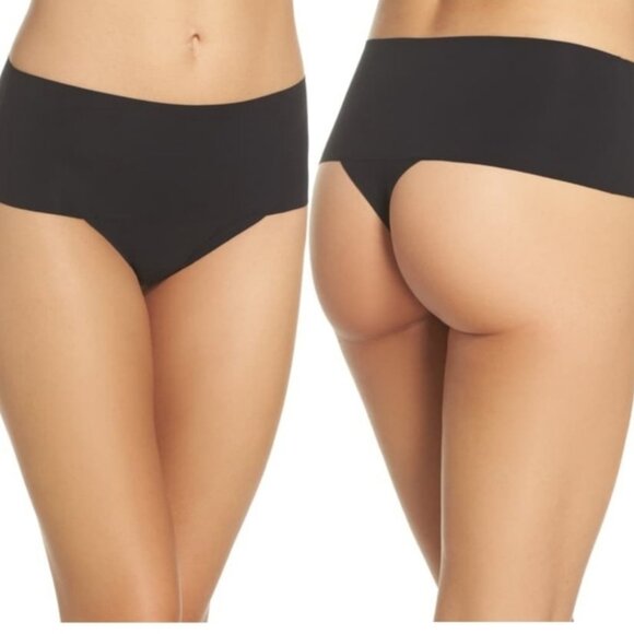 NWT SPANX Undie-Tectable Thong Invisible Shapewear panties Very Black Size XL - Picture 1 of 10